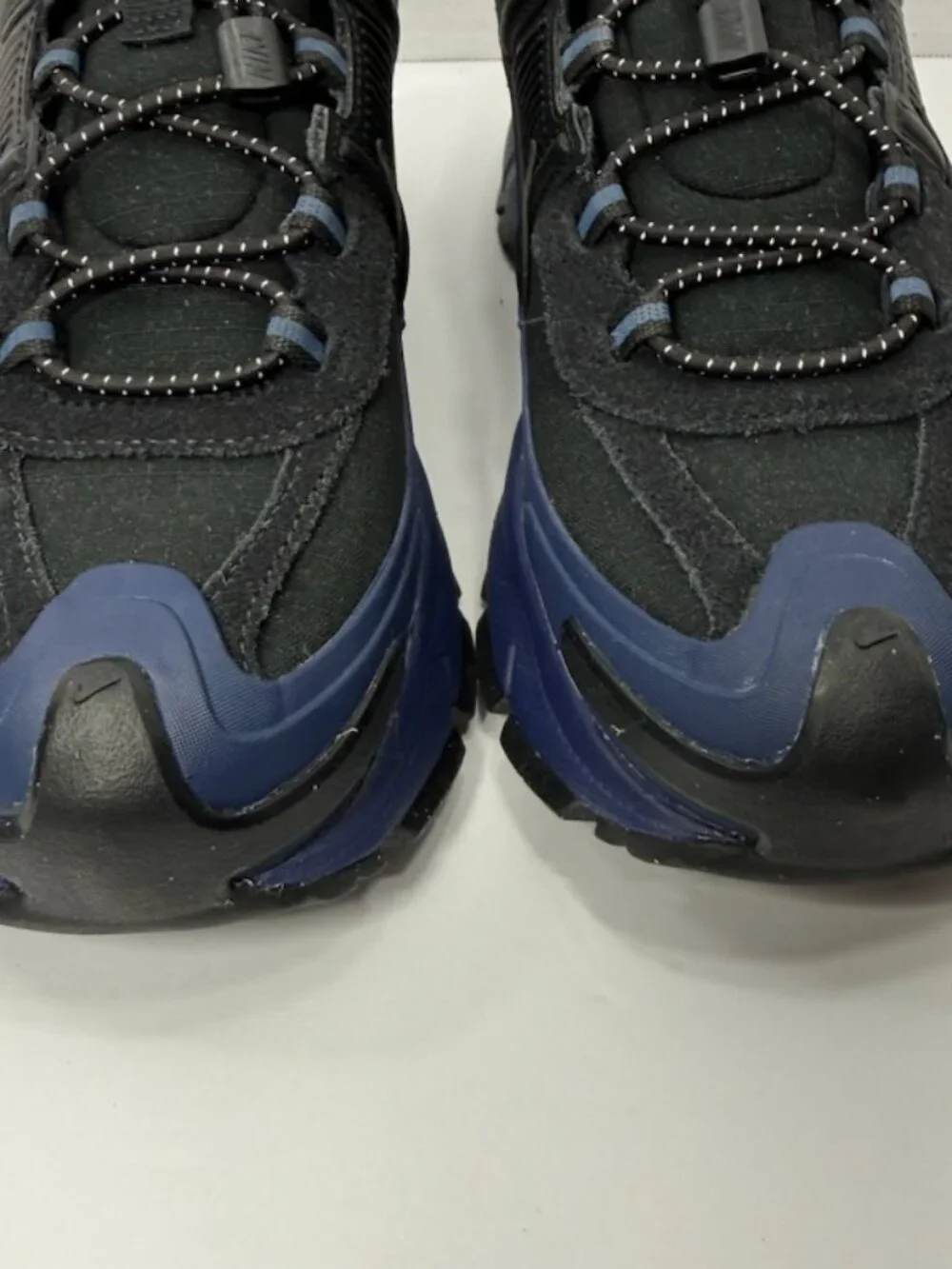 NEW NIKE Zoom Vomero Roam Black & Midnight Blue HQ2181-400 Women’s Size 9.5